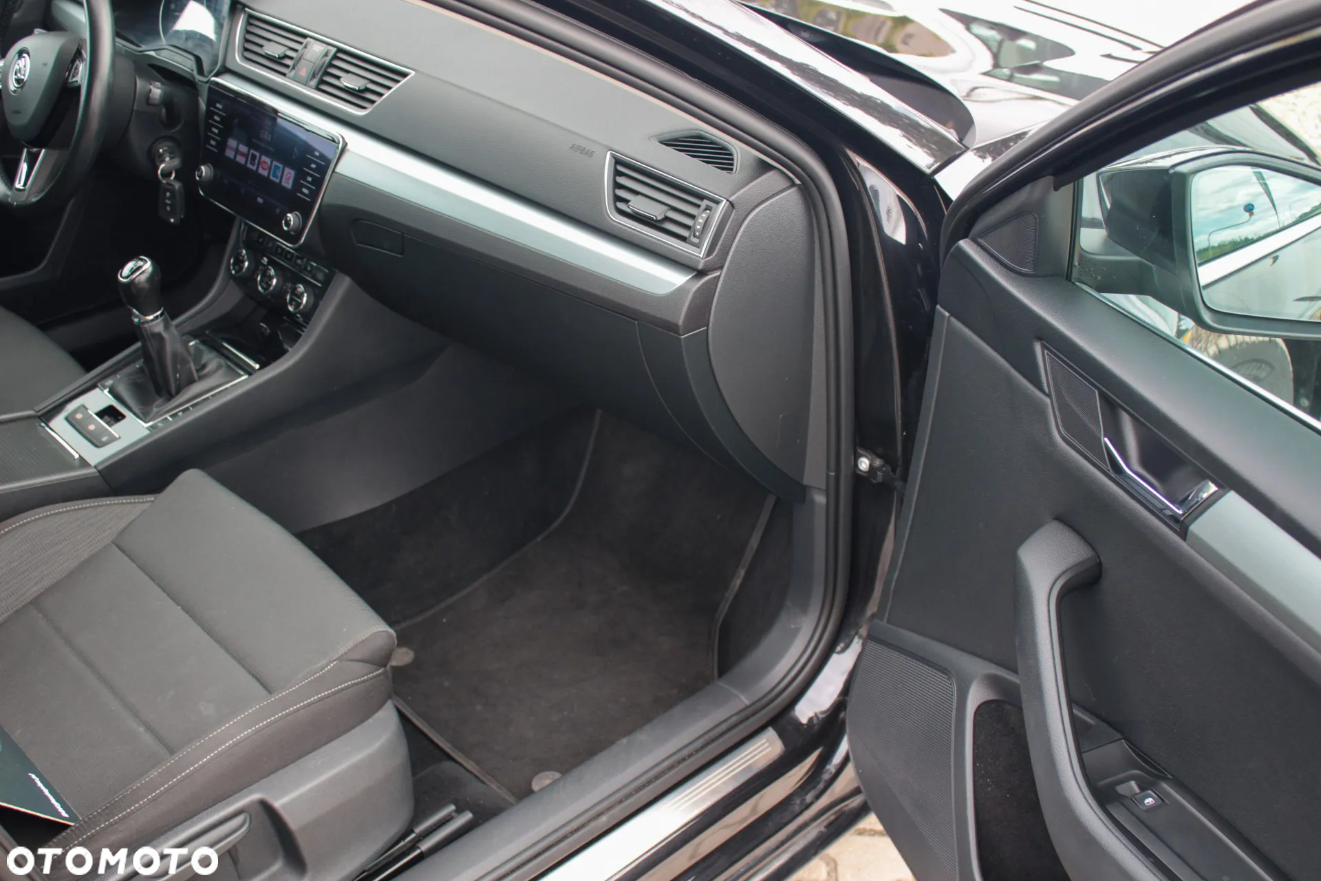 Skoda Superb Combi 1.6 TDI Ambition - 22
