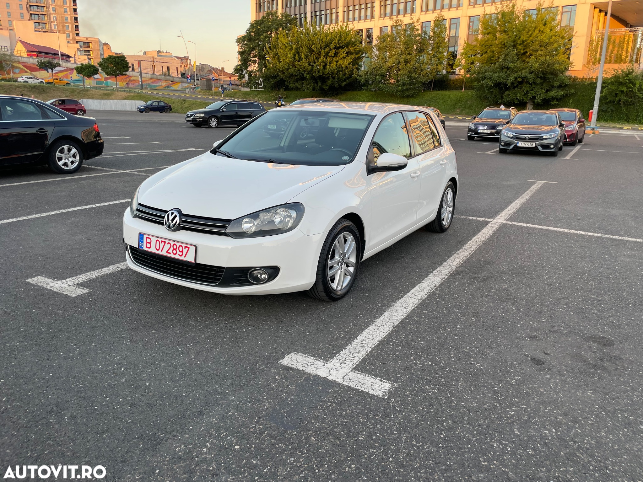 Volkswagen Golf 1.4 TSI Highline DSG - 2