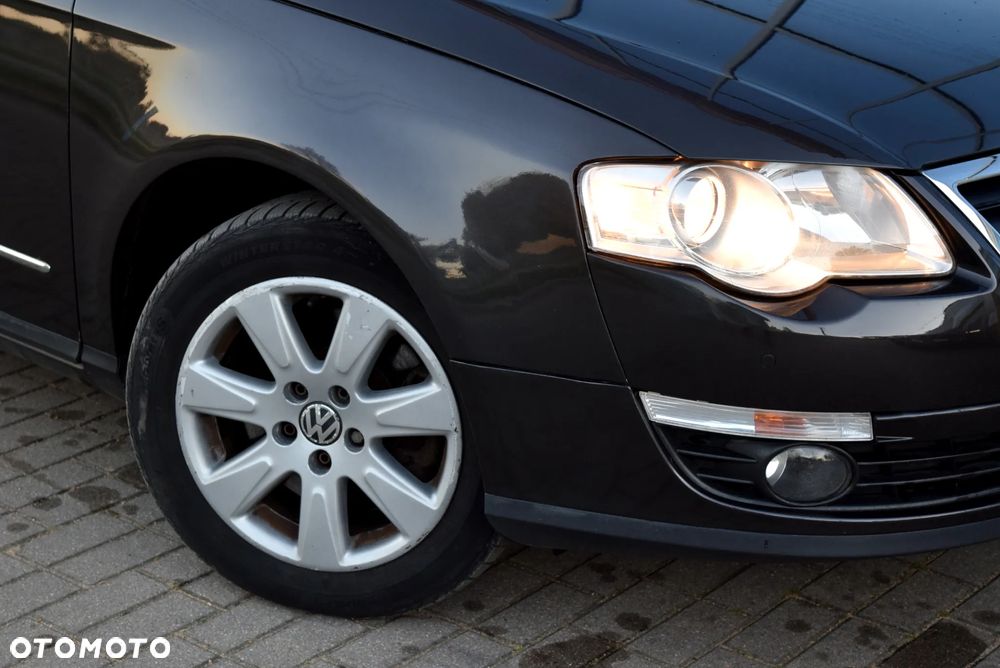 Volkswagen Passat 2.0 TDI DPF Highline - 10