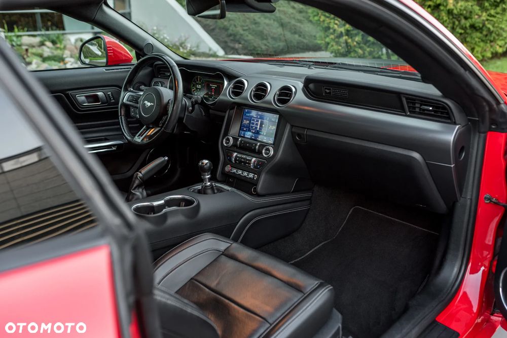 Ford Mustang 5.0 V8 GT - 20