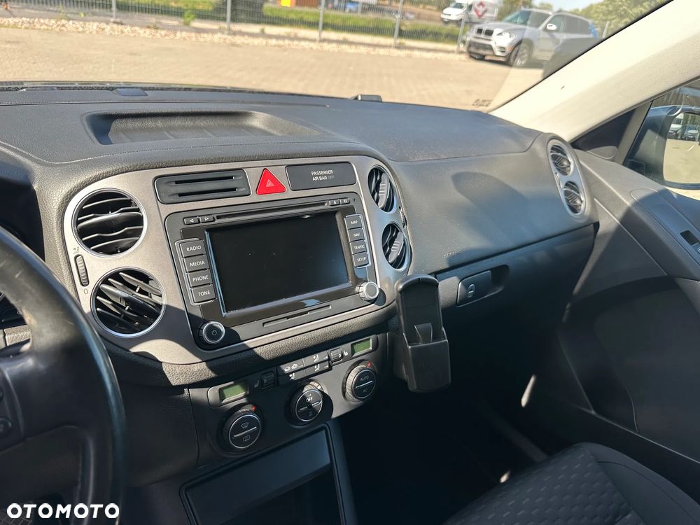 Volkswagen Tiguan - 15