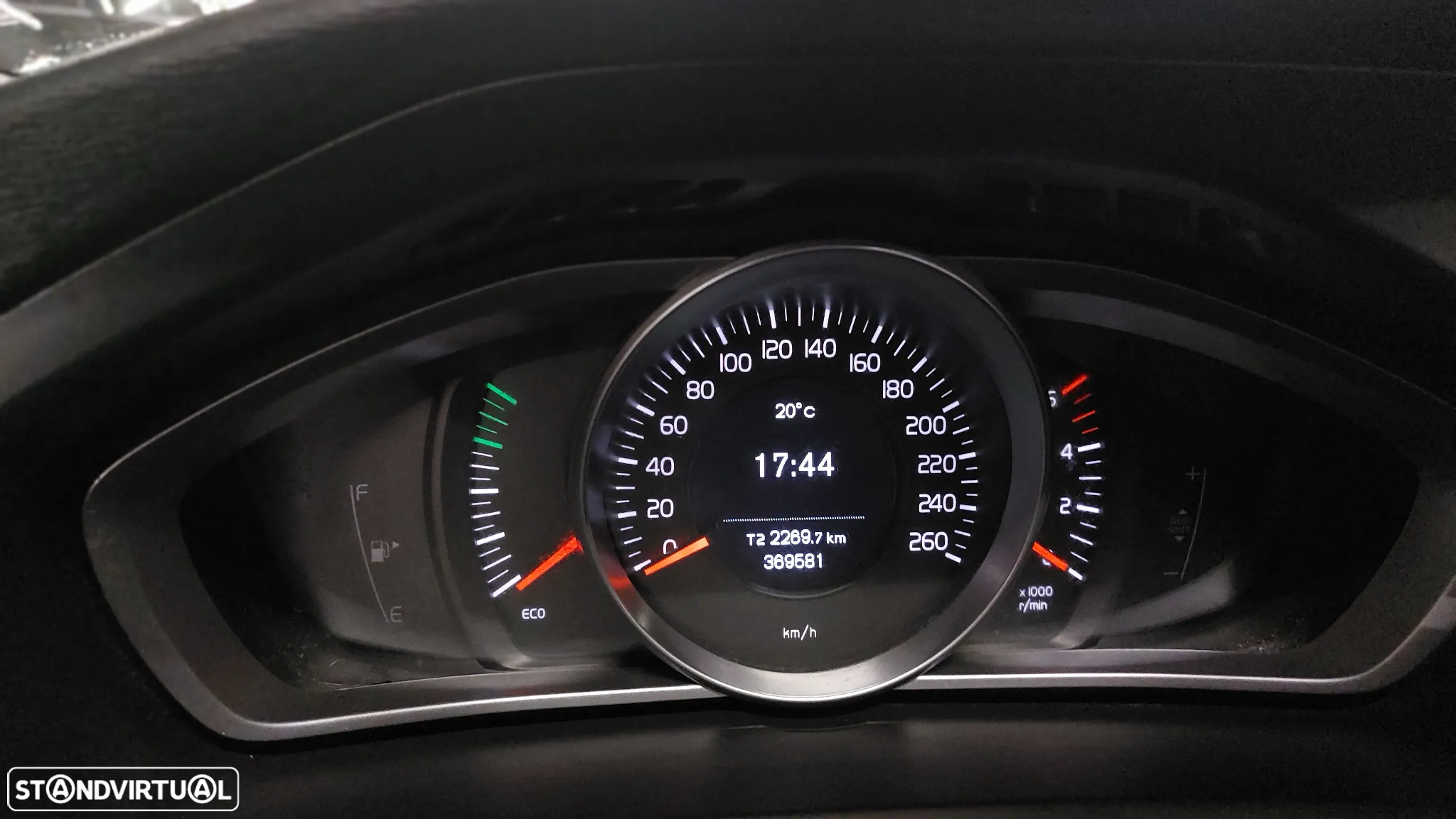 Volvo V40 2.0 D2 Kinetic - 8
