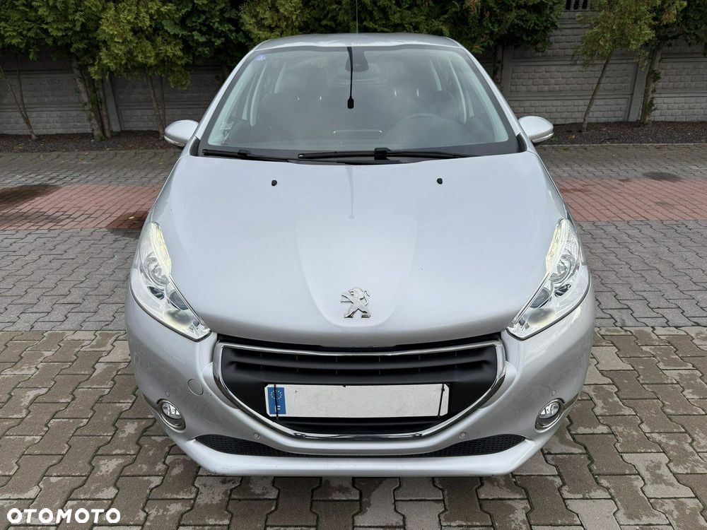 Peugeot 208 - 2