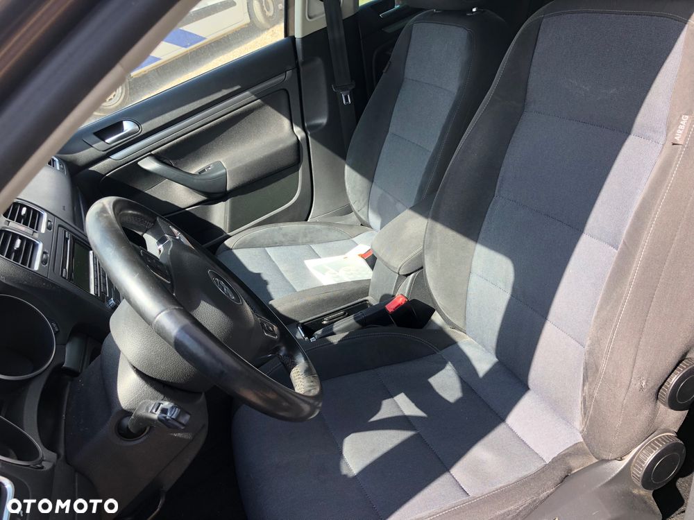 Volkswagen Golf VI 2.0 TDI Trendline - 15
