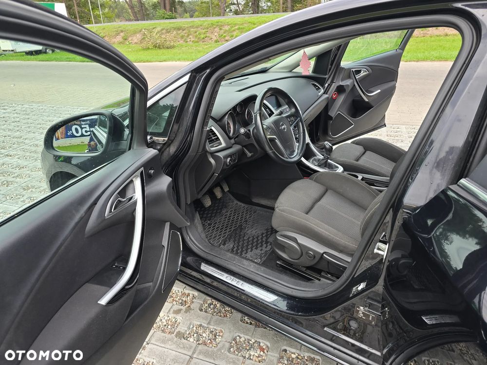Opel Astra 1.4 Turbo Design Edition - 12