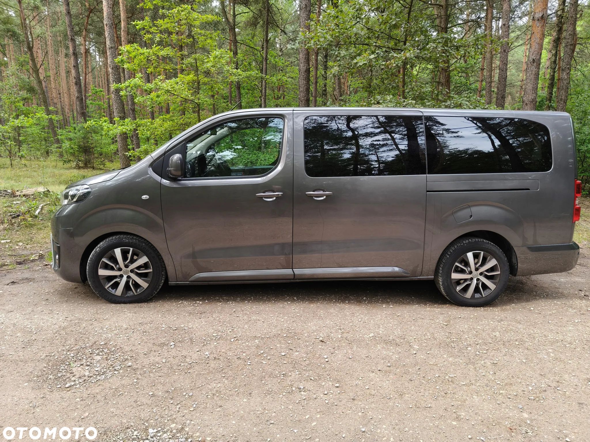 Toyota ProAce Kombi 2.0 D-4D Long 2,8t - 1