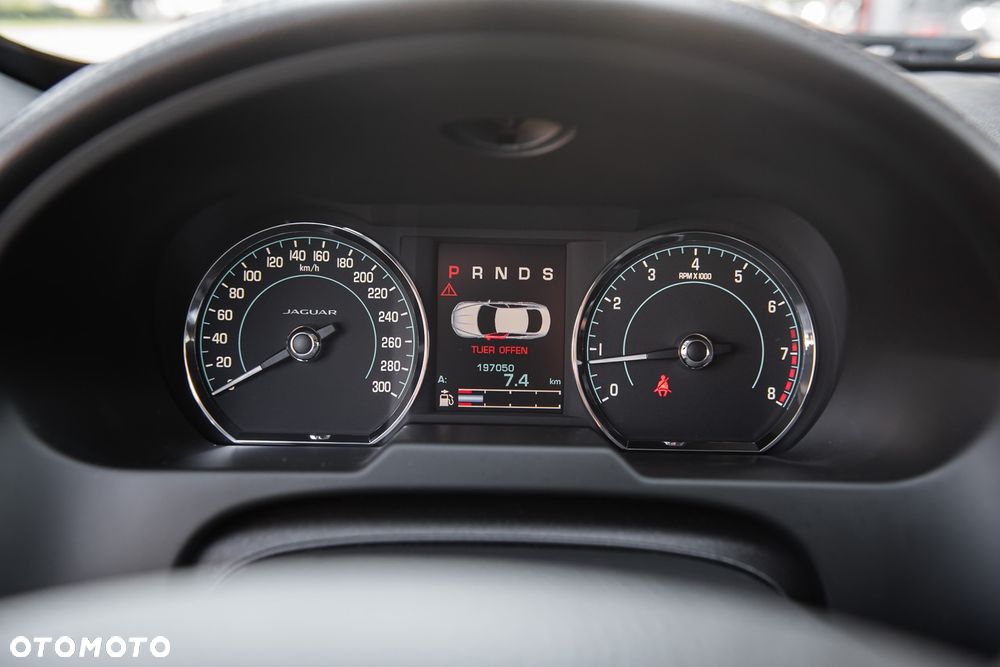Jaguar XF 3.0 V6 Kompressor AWD - 25