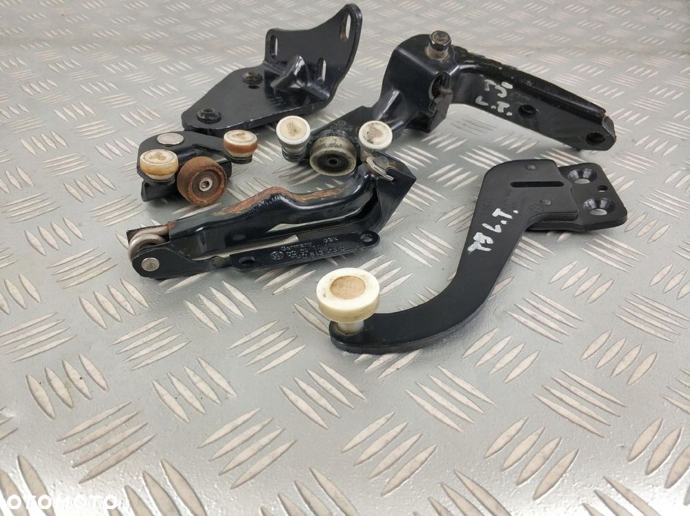 zawias rolka wózek drzwi przesuwnych lewych VW T5 - 2