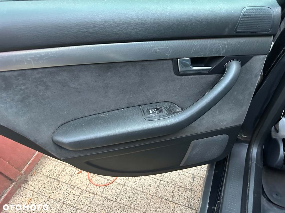 Audi A4 Avant - 13