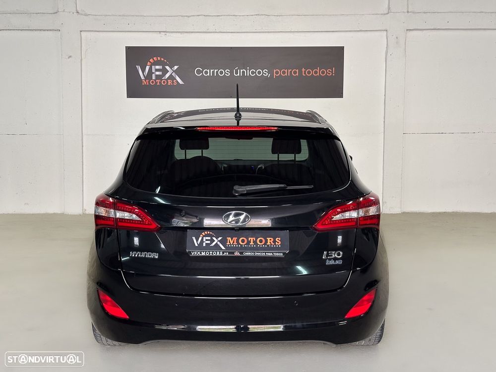 Hyundai i30 CW - 18