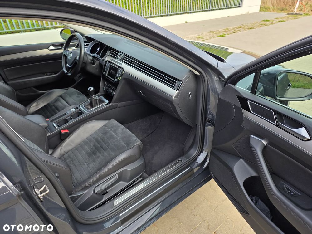 Volkswagen Passat 2.0 TDI (BlueMotion Technology) Highline - 6