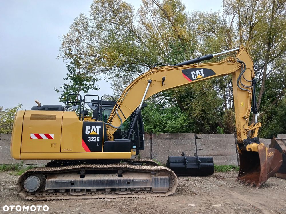Caterpillar 323 EL - 3