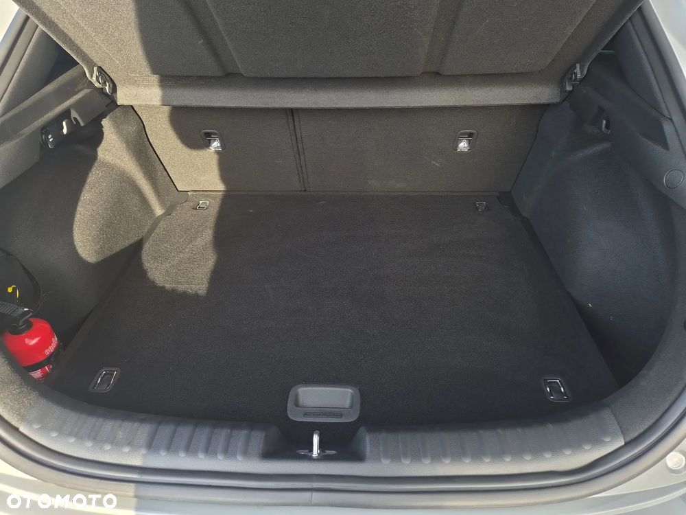 Kia XCeed 1.6 T-GDI Tribute DCT - 25