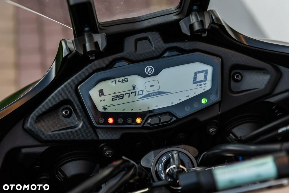 Yamaha MT - 7