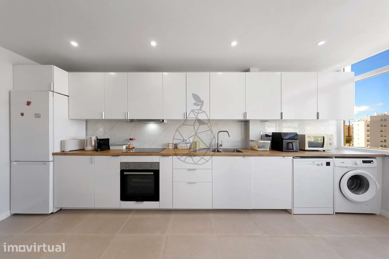Apartamento T2 totalmente remodelado, Boa exposição Solar em Portimão - Grande imagem: 4/44