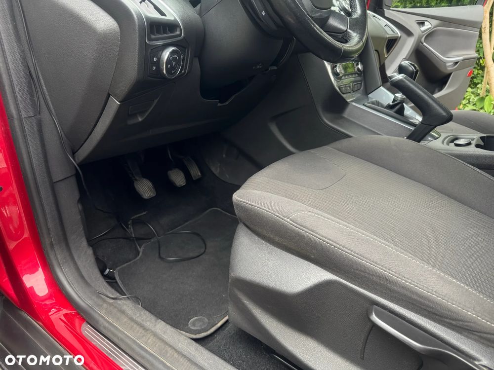 Ford Focus 1.6 EcoBoost Edition - 14