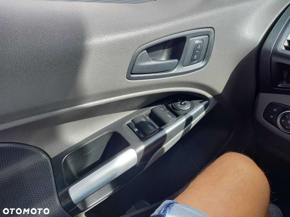 Ford Transit Connect - 12
