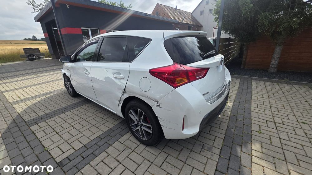 Toyota Auris - 5