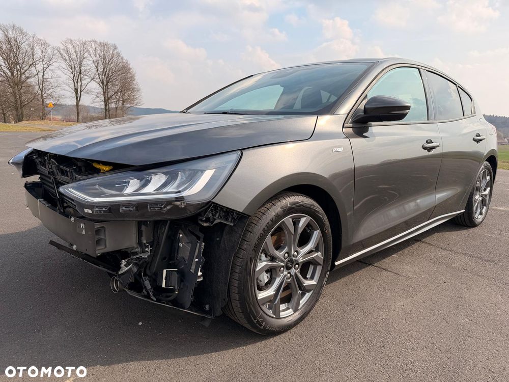 Ford Focus 1.0 EcoBoost Hybrid ST-LINE - 6