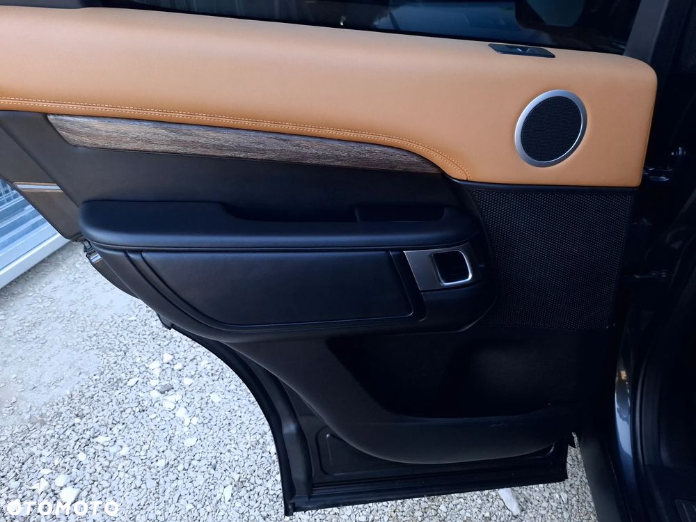 Land Rover Discovery 3.0 TD6 HSE Luxury - 26