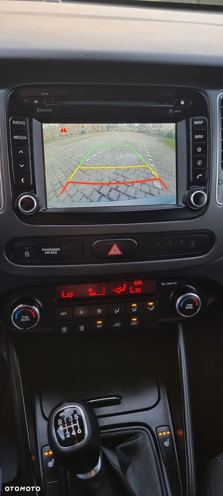 Kia Carens 1.6 GDI Dream Team Edition - 18