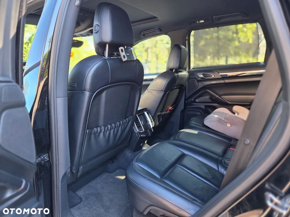 Porsche Cayenne Tiptronic S - 11