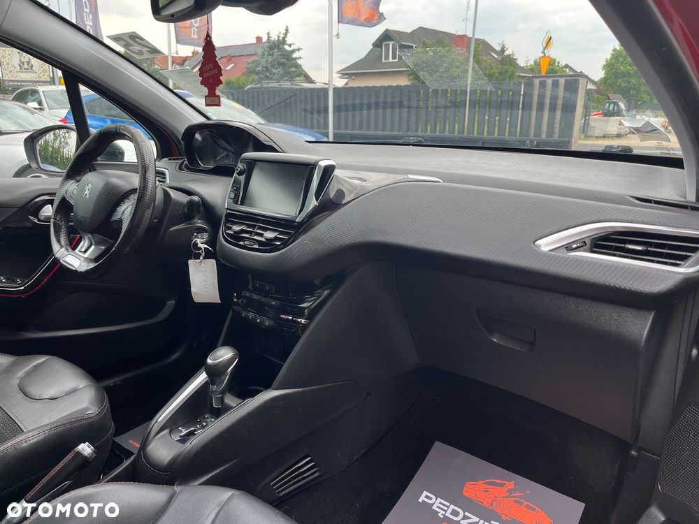 Peugeot 208 - 9