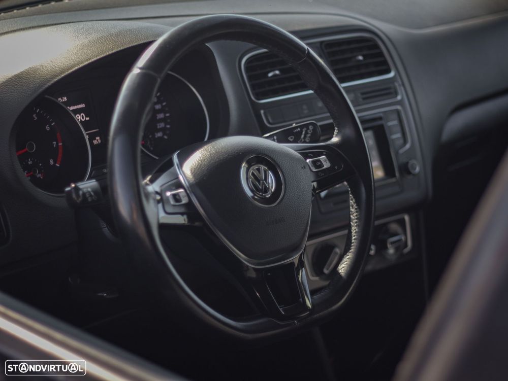 VW Polo 1.0 Trendline - 17