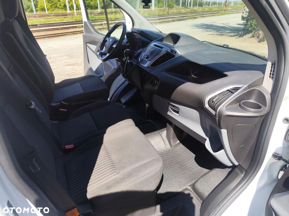Ford Transit Custom - 10