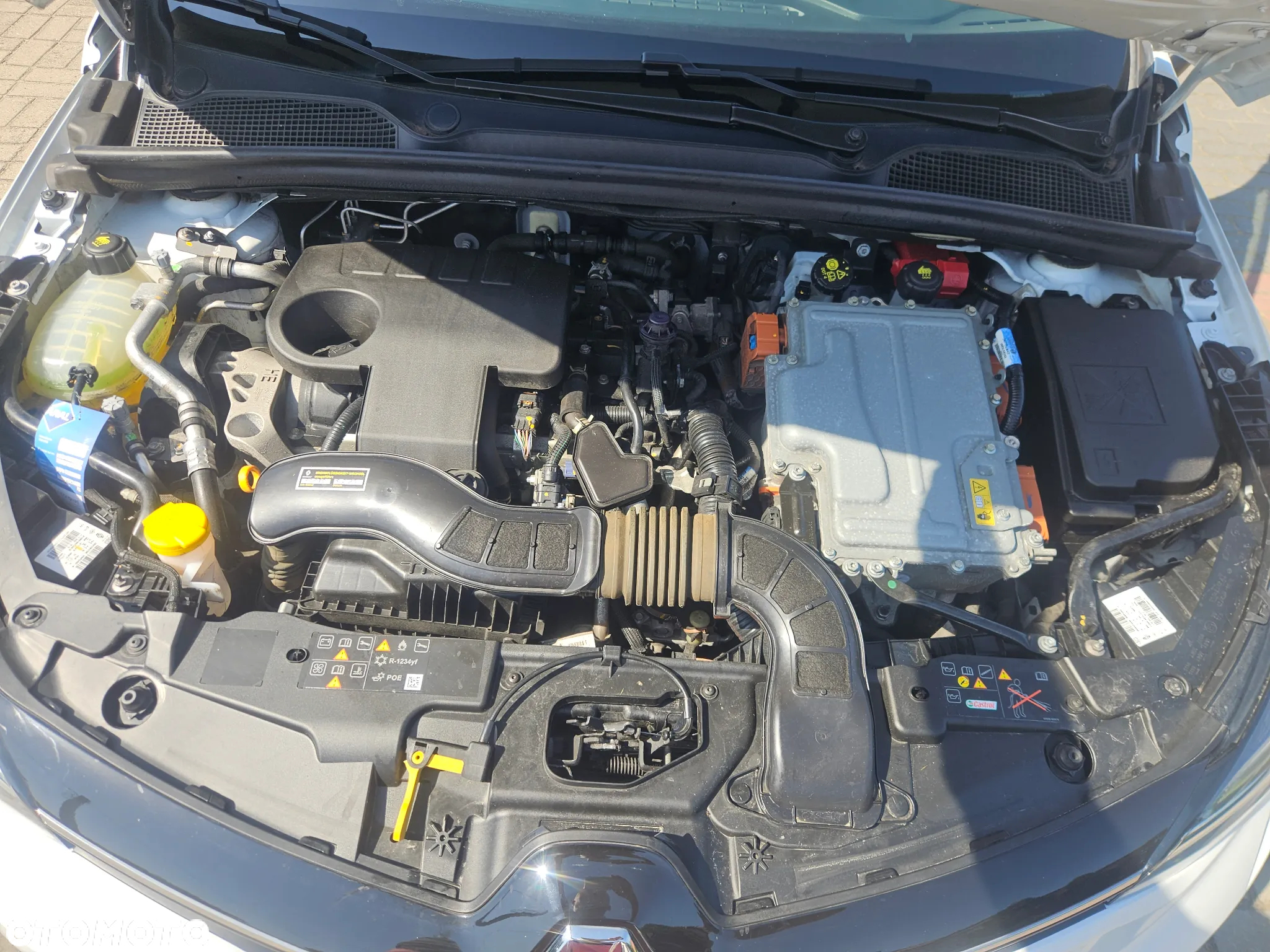 Renault Clio 1.6 E-TECH Intens - 26