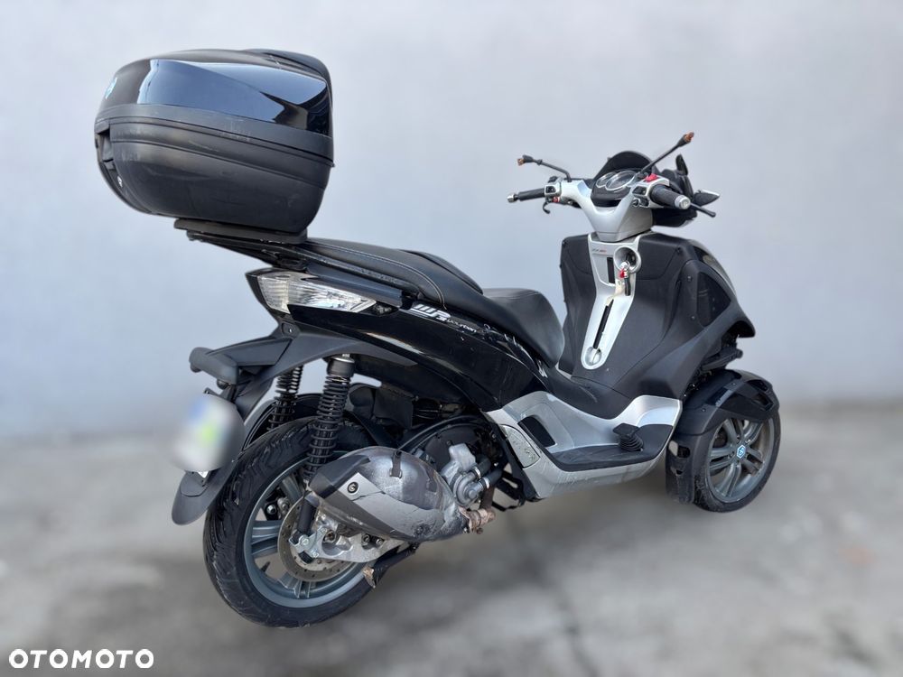 Piaggio MP-3 - 3