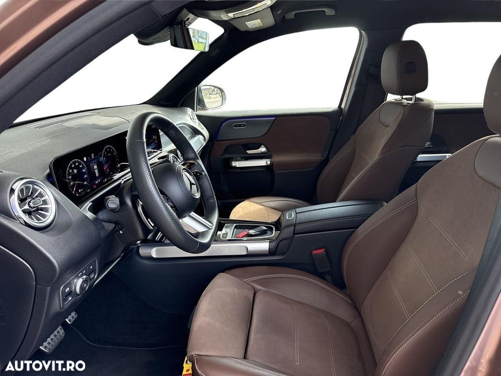 Mercedes-Benz GLB - 12