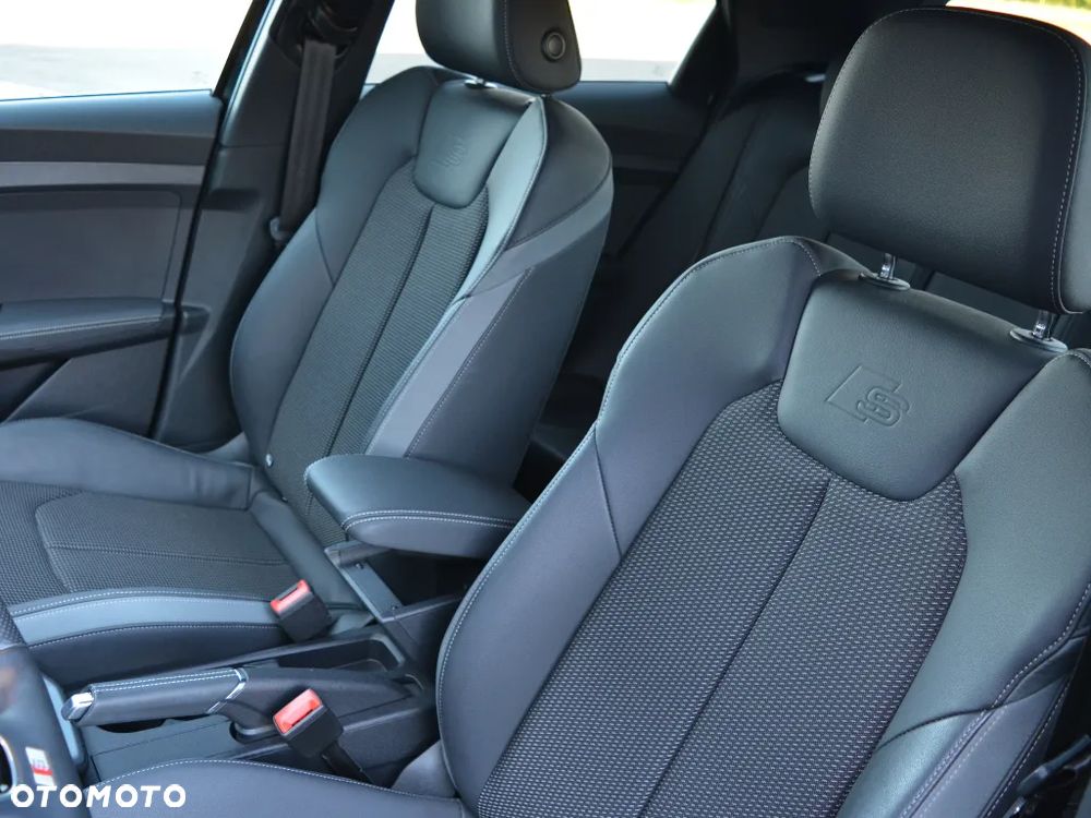 Audi A1 Sportback 35 TFSI S-Line S tronic - 23