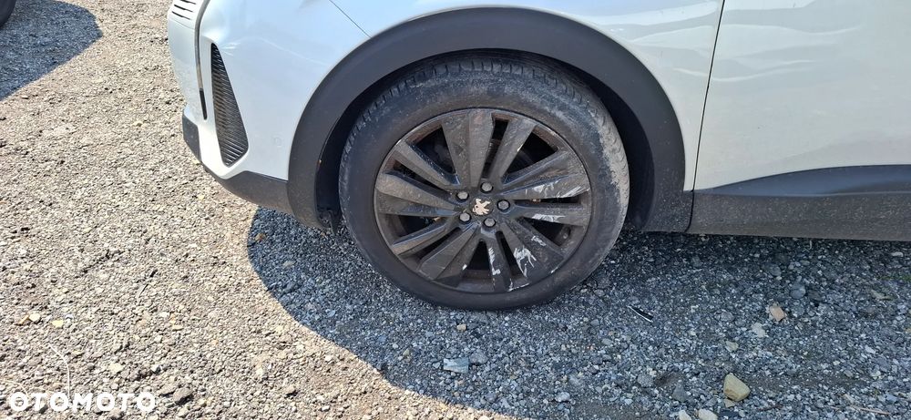 Peugeot 5008 PureTech 130 EAT8 Stop & Start GT - 19