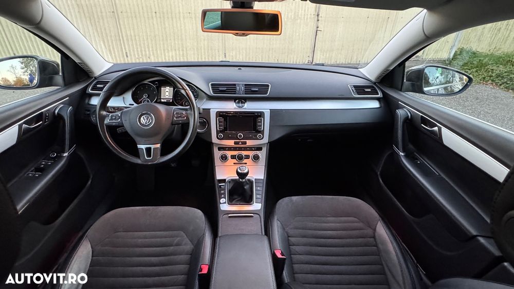 Volkswagen Passat 1.4 TSI BlueMotion Technology Highline - 9