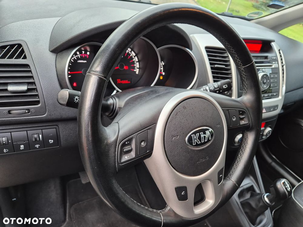Kia Venga 1.4 CVVT ISG Vision - 29