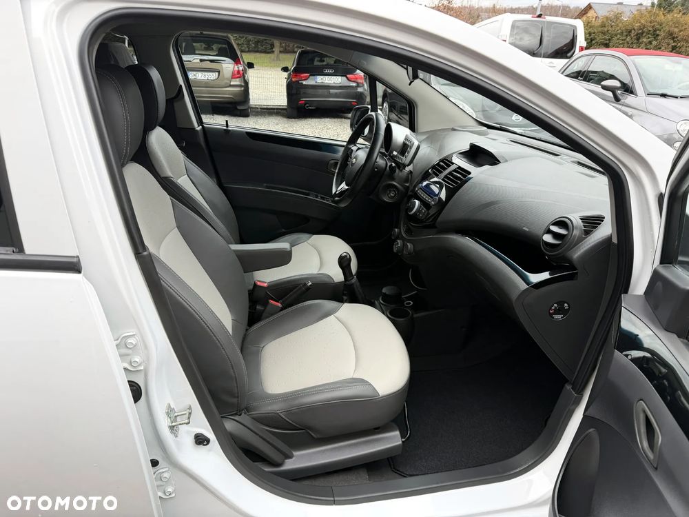 Chevrolet Spark - 27