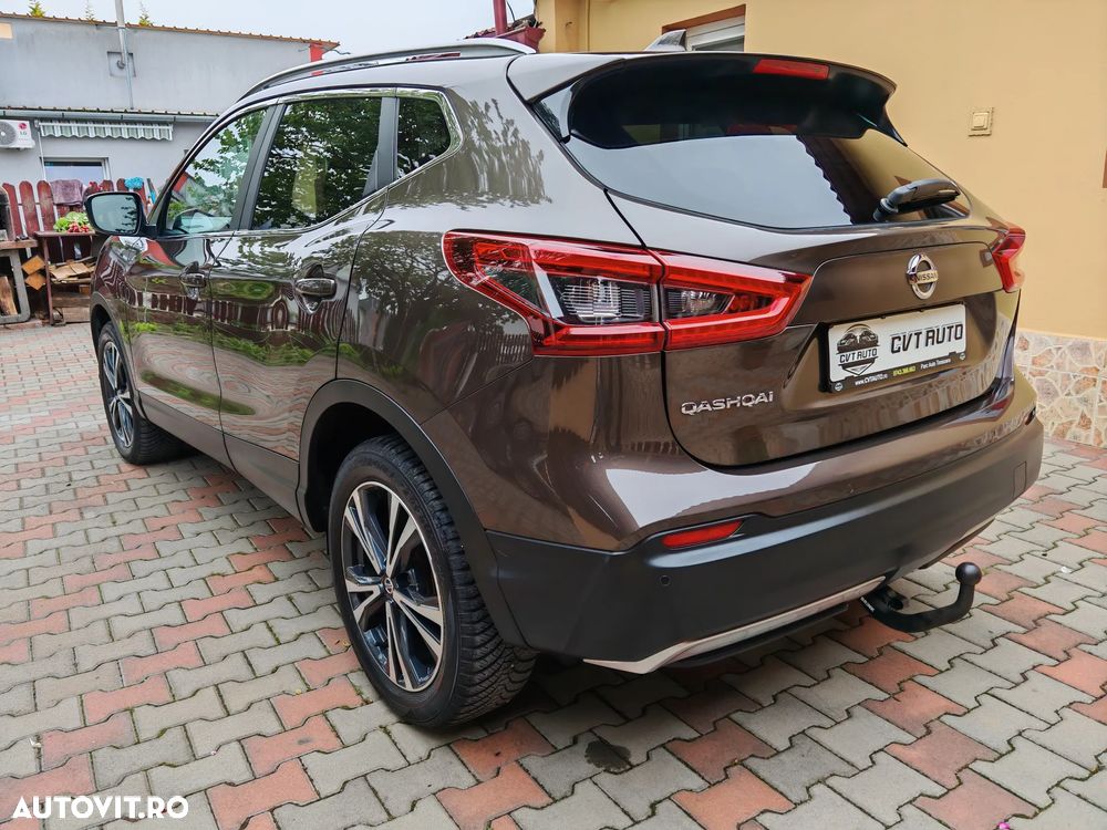 Nissan Qashqai 1.3 DIG-T N-CONNECTA - 22