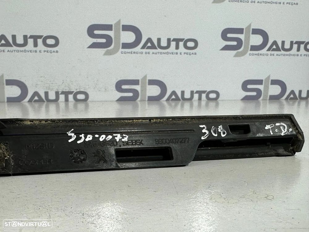 Friso Raspador Vidro Frente / Trás Direito - Peugeot 308 II SW - 7