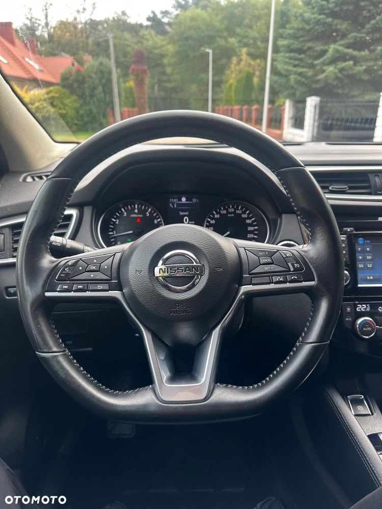 Nissan Qashqai 1.2 DIG-T Xtronic TEKNA - 24