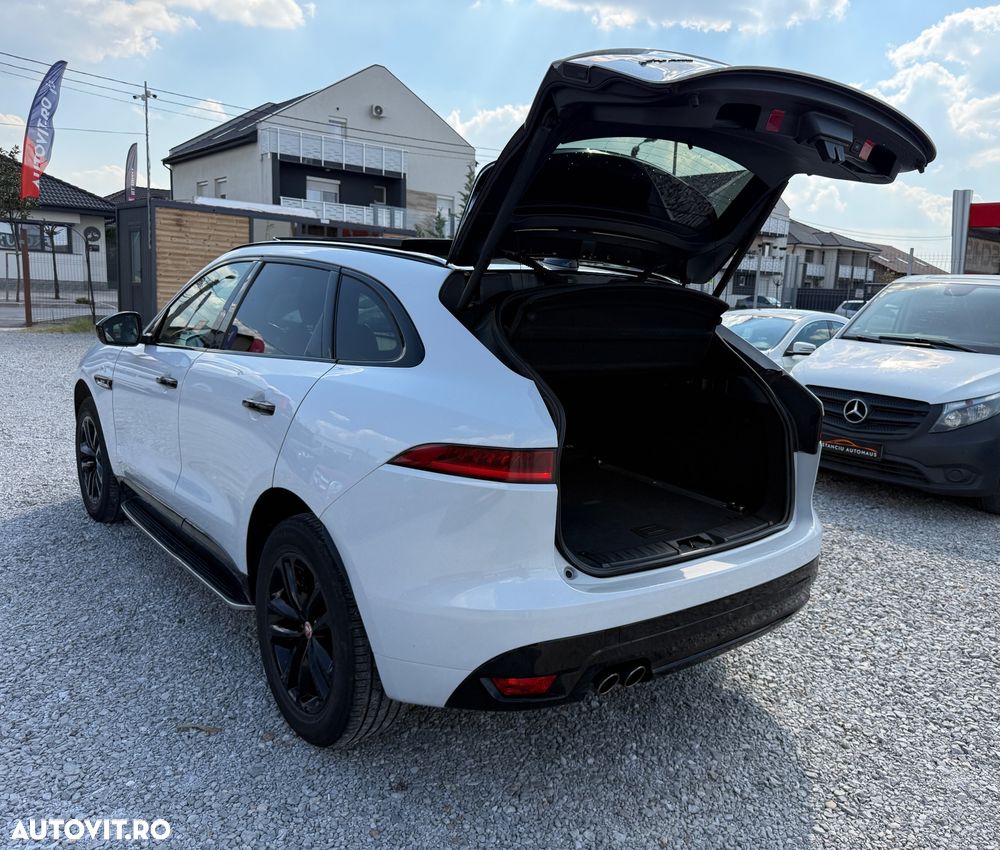 Jaguar F-Pace 20d Aut. R-Sport - 12