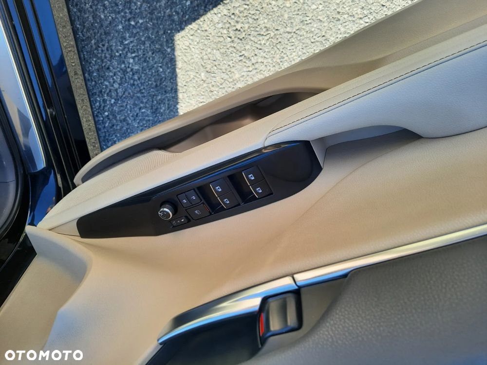 Toyota Camry 2.5 Hybrid Executive CVT - 15