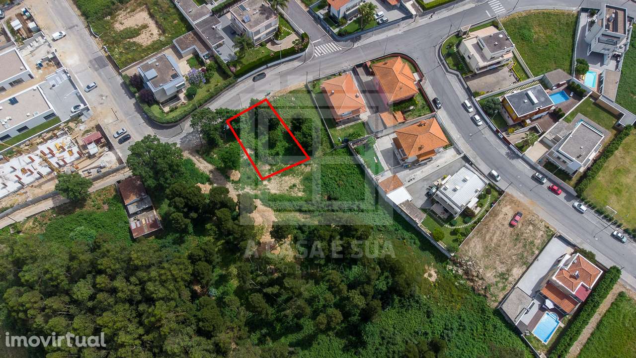 Lote para construção de moradia geminada em Perozinho, V.N.Gaia - Grande imagem: 2/12