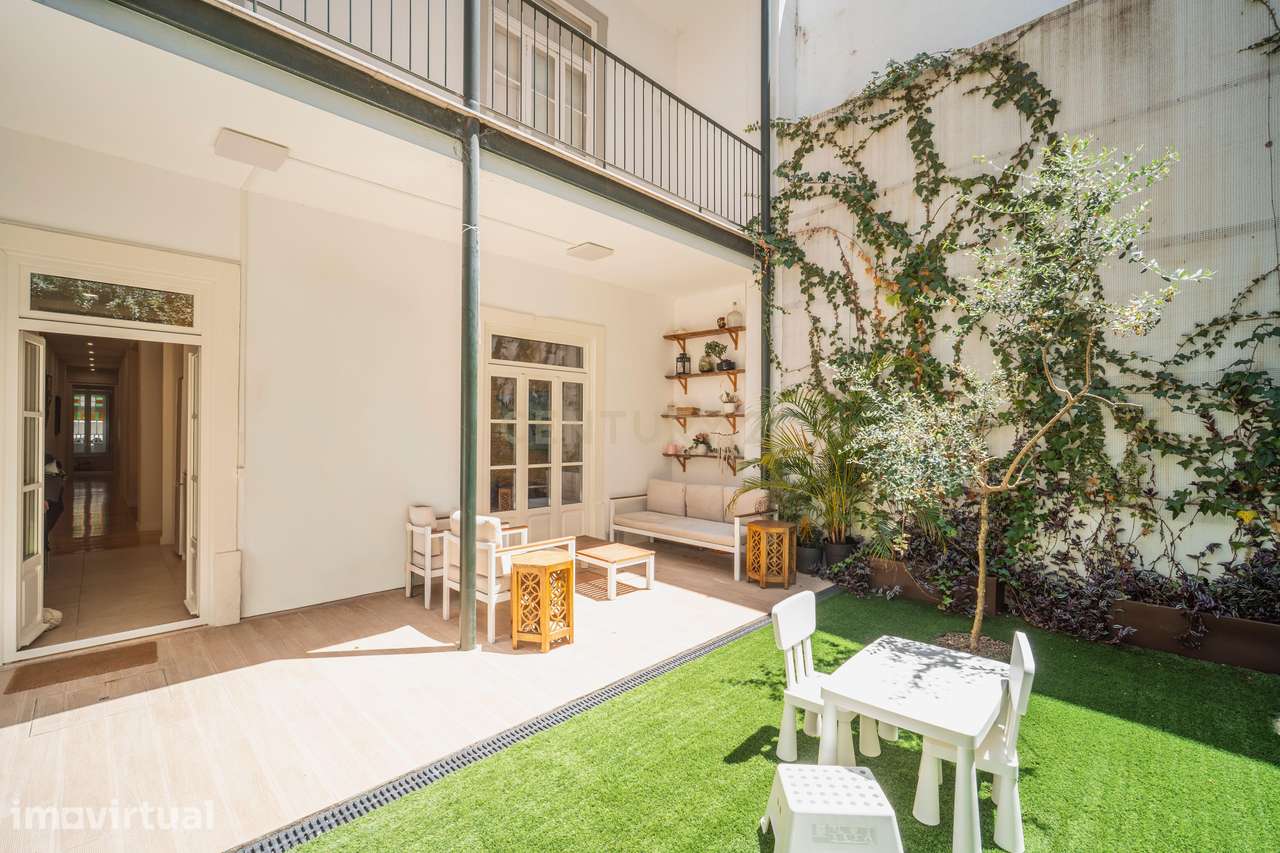 Apartamento Encantador com Jardim Privativo — Santo António, Lisboa - Grande imagem: 4/29