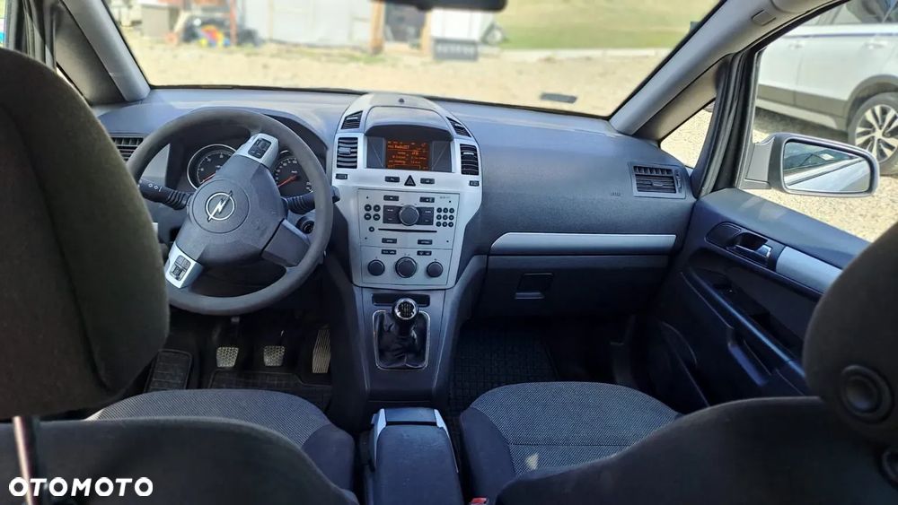 Opel Zafira 1.9 CDTI 111 - 10