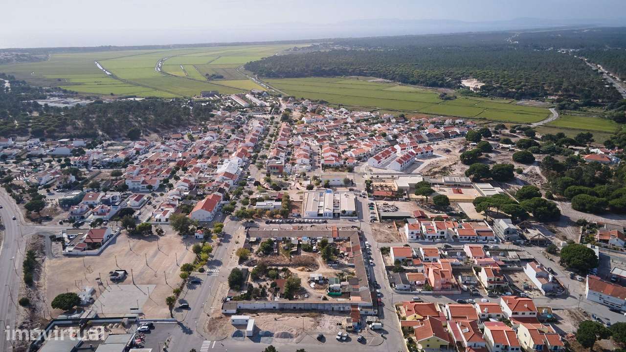 Moradia no Carvalhal, viabilidade de 500m2 de Construção - Grande imagem: 5/17