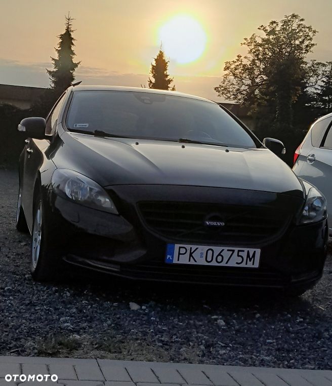 Volvo V40 D2 Momentum - 1