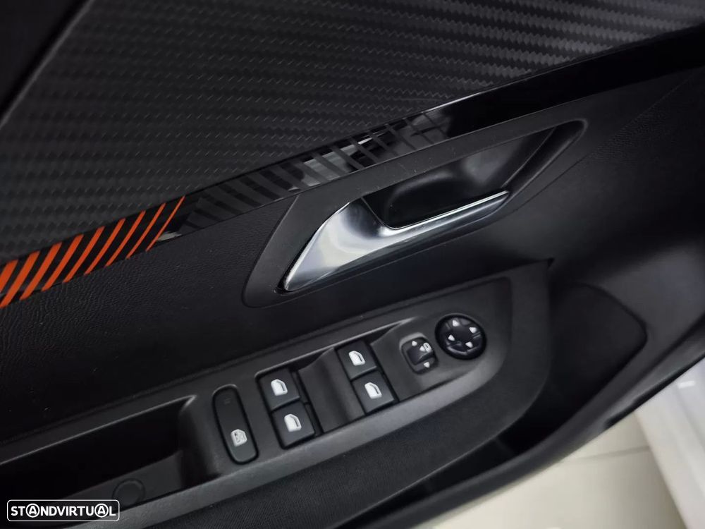 Peugeot 208 1.2 PureTech Allure Pack EAT8 - 21