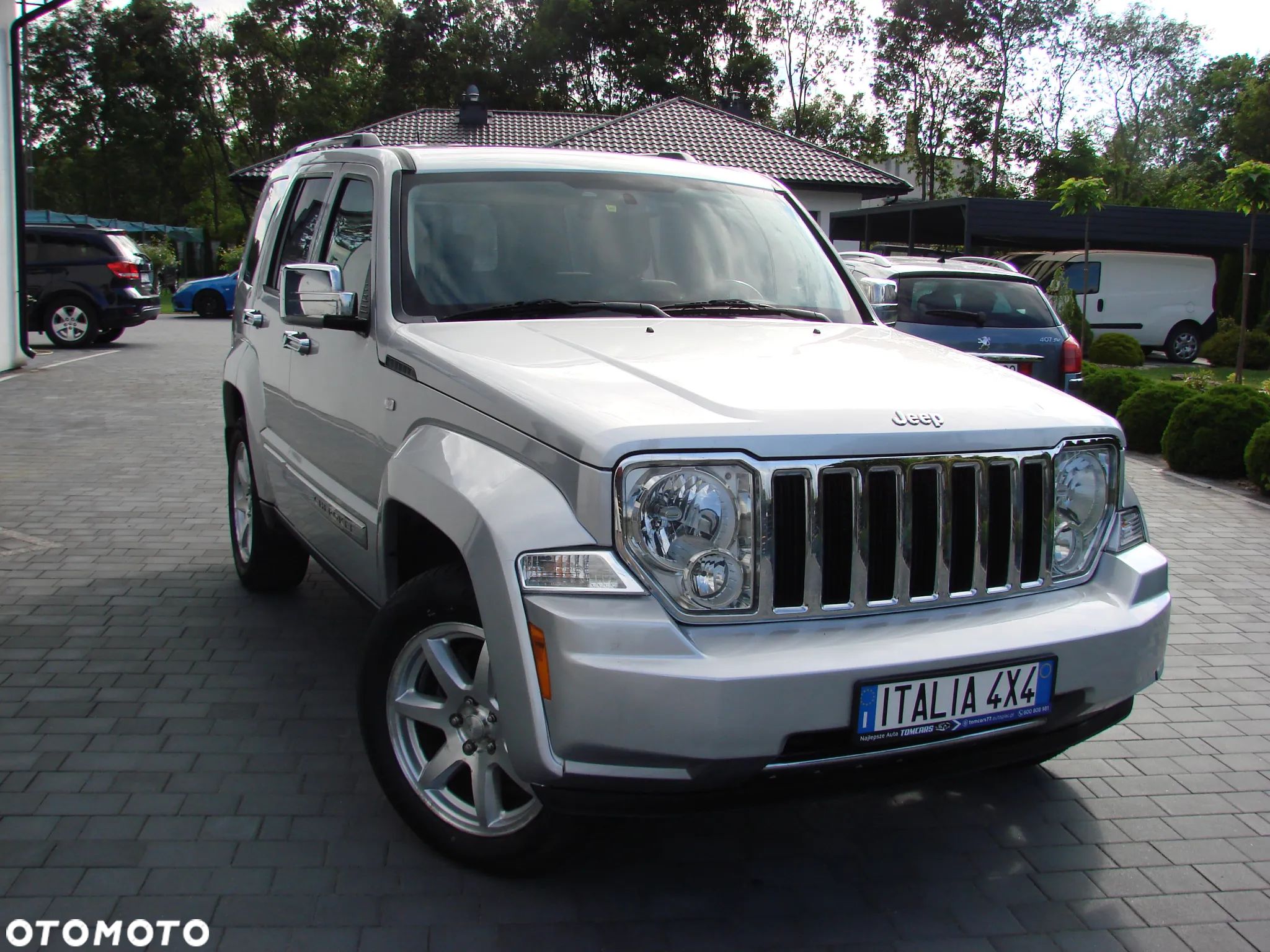 Jeep Cherokee - 1
