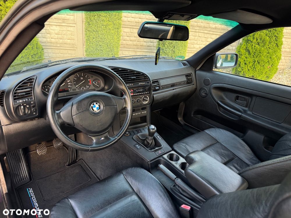 BMW Seria 3 316i - 17